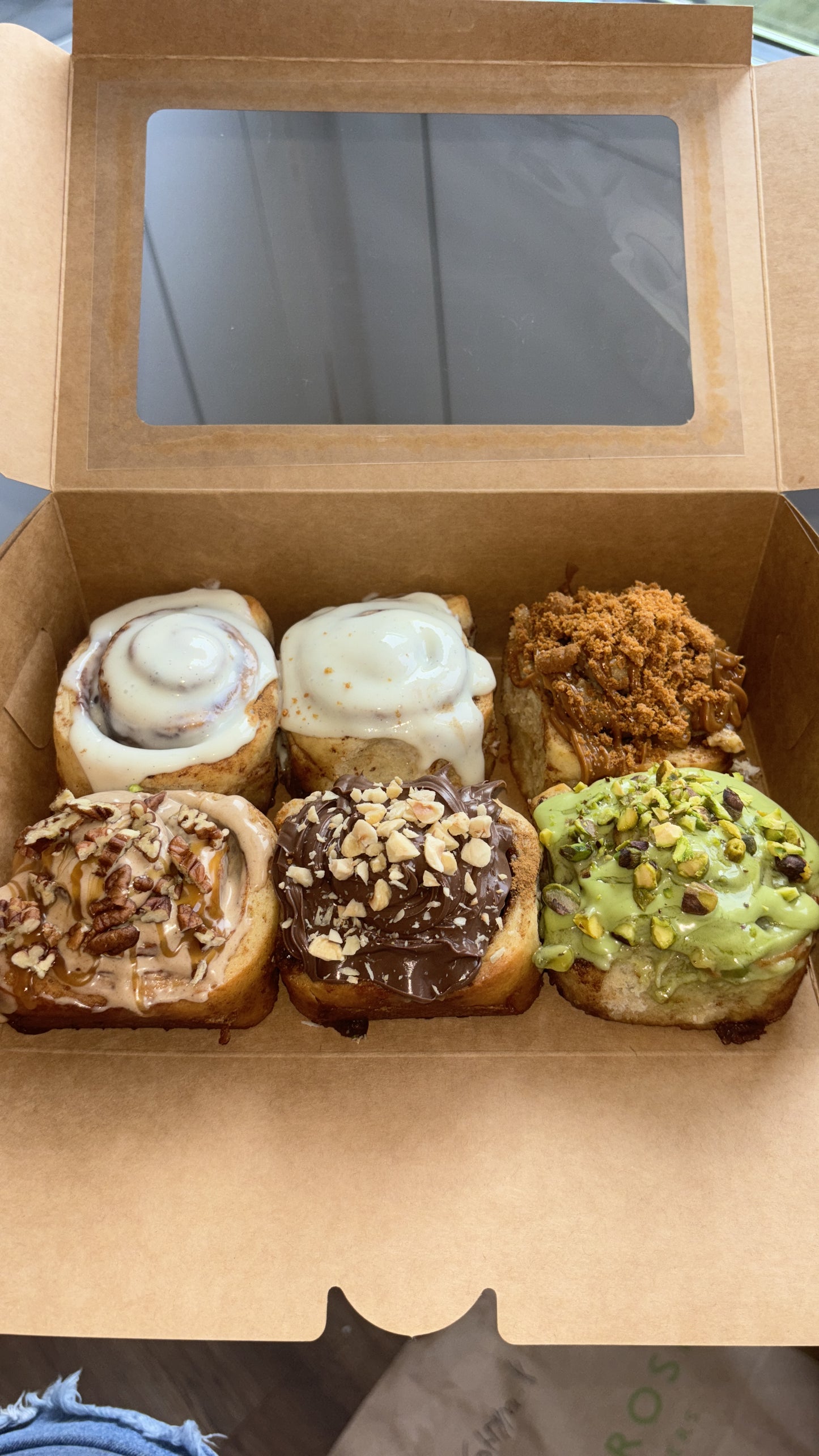 CARAMEL PECAN BUN