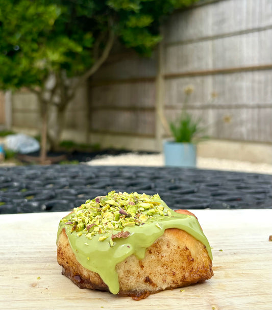 PISTACHIO BUN